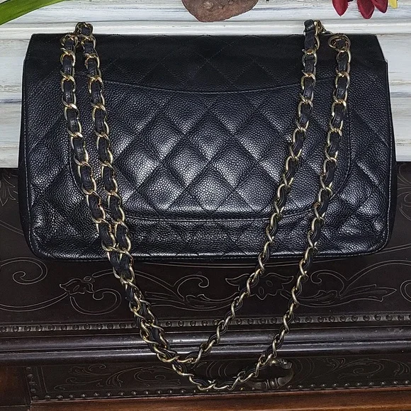 Chanel Jumbo Flap - Picture 6 of 15